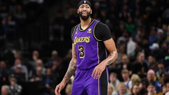 赛季展现的 赛季展现的